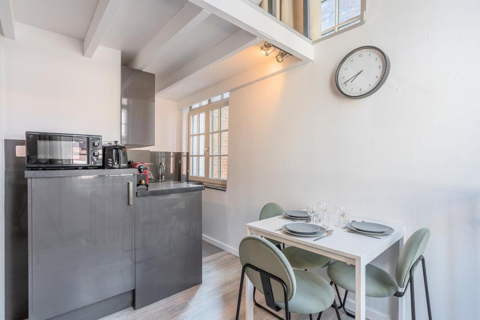 Atypical Triplex Near Grand Place With Terrace Lille Extérieur photo